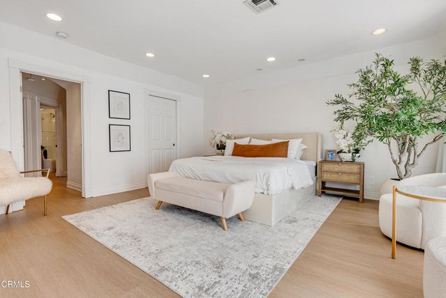 367 S Oak Avenue, Pasadena, CA 91107