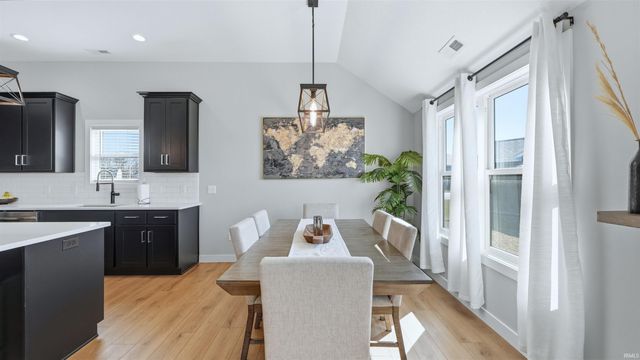 16987 Gokey Boulevard, Huntertown, IN 46748