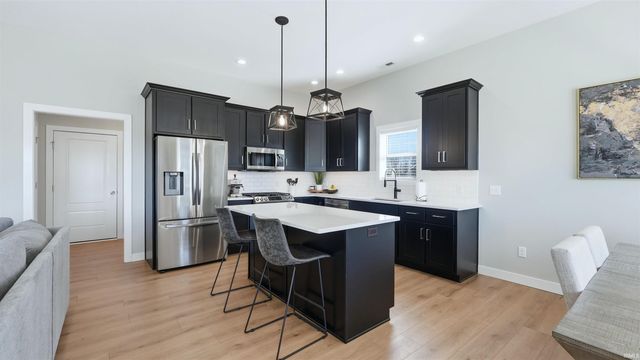 16987 Gokey Boulevard, Huntertown, IN 46748