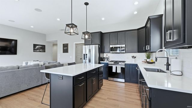 16987 Gokey Boulevard, Huntertown, IN 46748