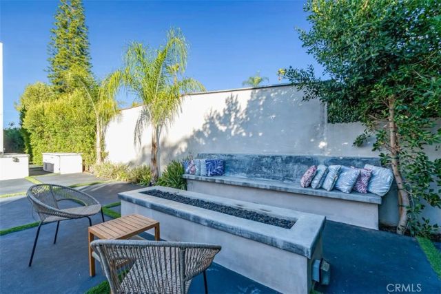 13016 Chandler, Sherman Oaks, CA 91401