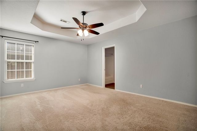 1449 S Holland Drive, Fayetteville, AR 72704