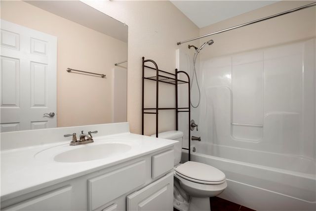 1449 S Holland Drive, Fayetteville, AR 72704