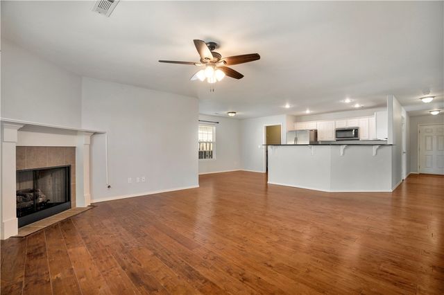 1449 S Holland Drive, Fayetteville, AR 72704