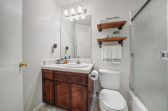 27390 Barton, Pioneer, CA 95666