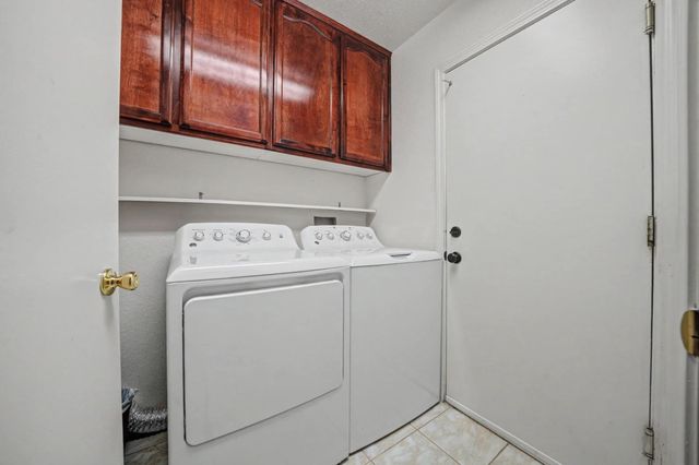 27390 Barton, Pioneer, CA 95666