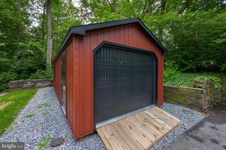923 OAK ST, Akron, PA 17501