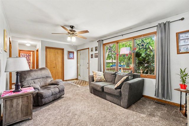 202 E Vermont Avenue, White Pigeon, MI 49099