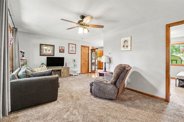 202 E Vermont Avenue, White Pigeon, MI 49099
