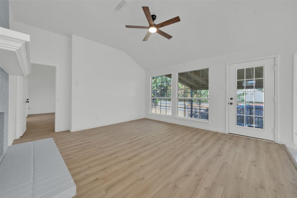1117 Silver Spruce Drive, Arlington, TX 76001 — photo 3
