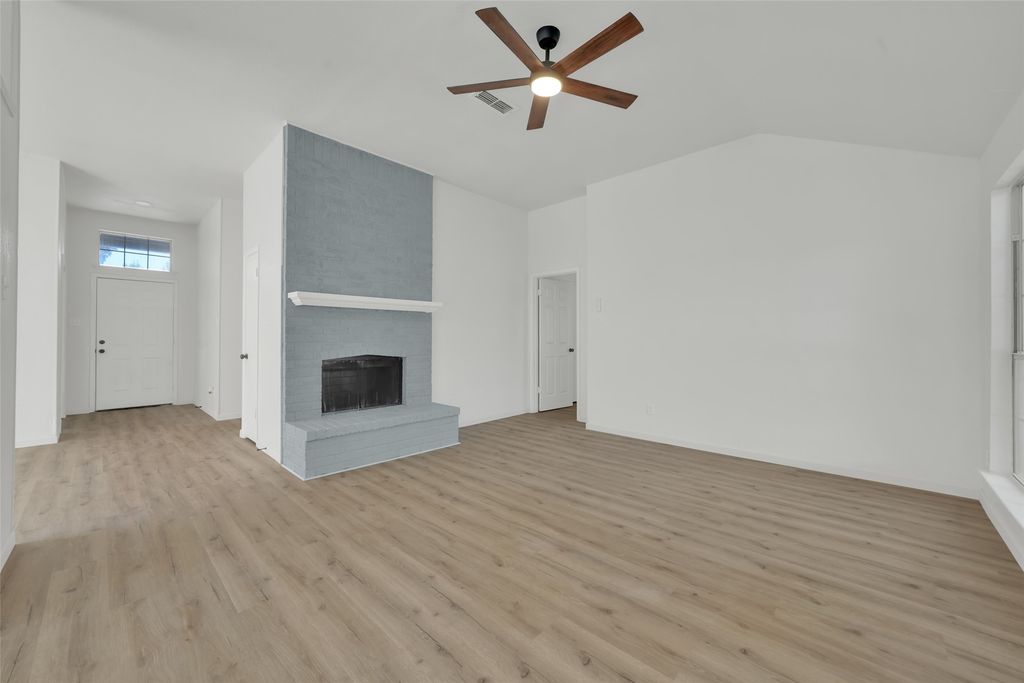 1117 Silver Spruce Drive, Arlington, TX 76001 — photo 5