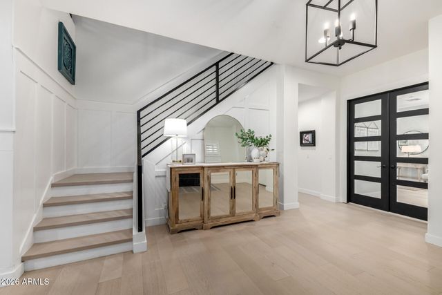 5421 S SANDSTONE Court, Gilbert, AZ 85298