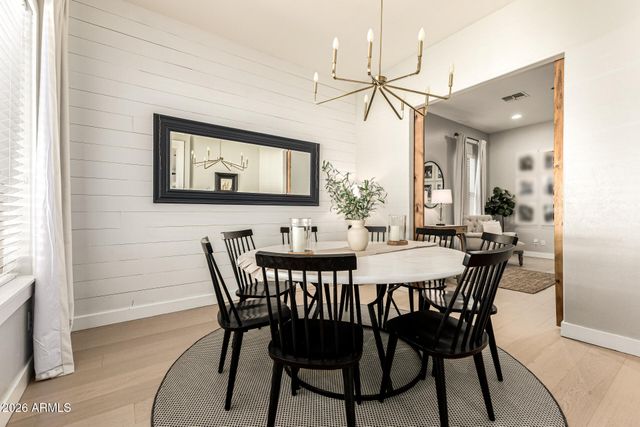 5421 S SANDSTONE Court, Gilbert, AZ 85298