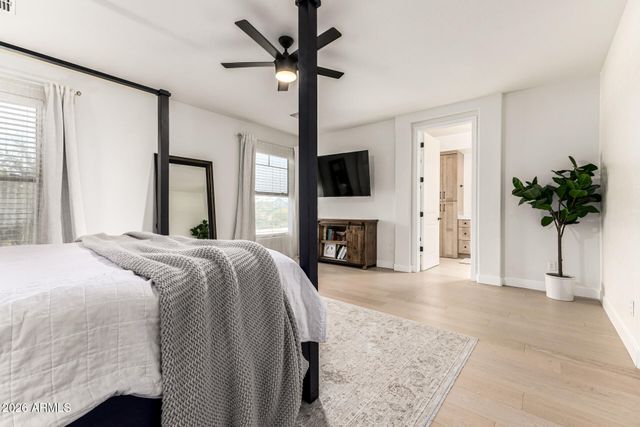 5421 S SANDSTONE Court, Gilbert, AZ 85298