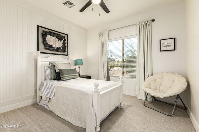 5421 S SANDSTONE Court, Gilbert, AZ 85298