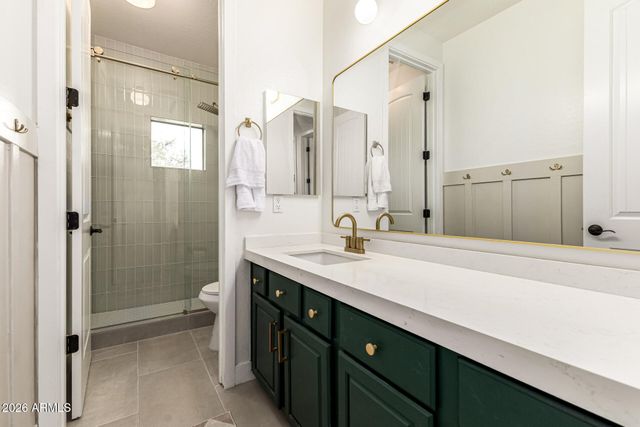 5421 S SANDSTONE Court, Gilbert, AZ 85298