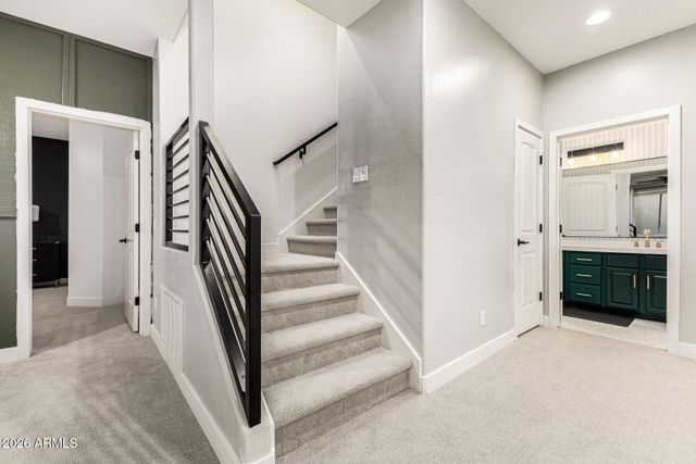 5421 S SANDSTONE Court, Gilbert, AZ 85298