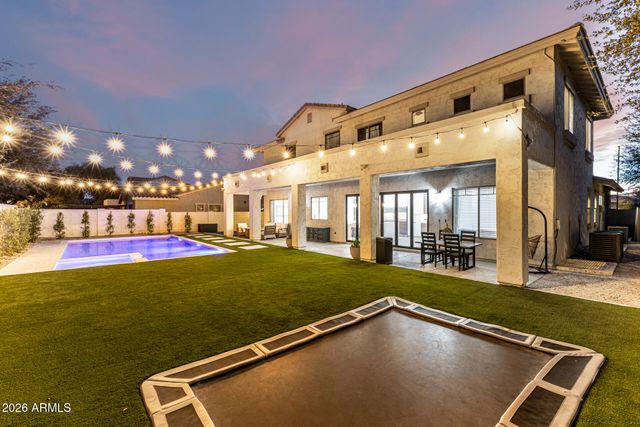 5421 S SANDSTONE Court, Gilbert, AZ 85298