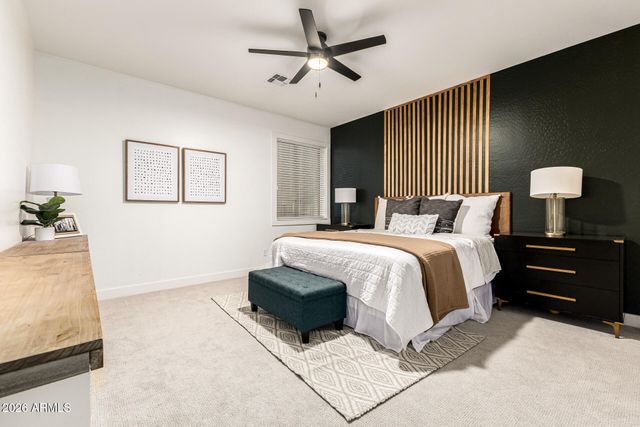 5421 S SANDSTONE Court, Gilbert, AZ 85298