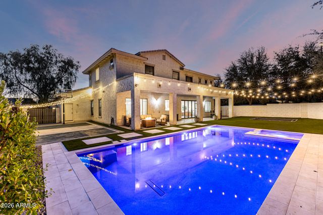 5421 S SANDSTONE Court, Gilbert, AZ 85298