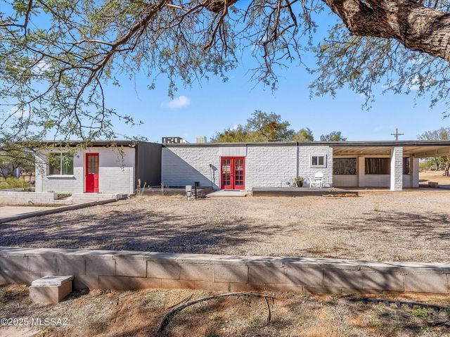 3560 E Wilds Road, Tucson, AZ 85739