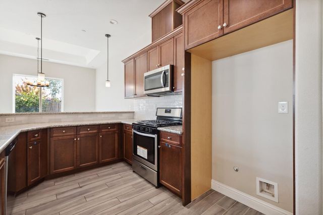 568 St Julien Drive, Madera, CA 93638