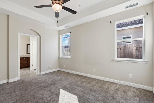 568 St Julien Drive, Madera, CA 93638