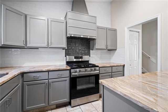 3323 Old Oaks Road, Buford, GA 30519