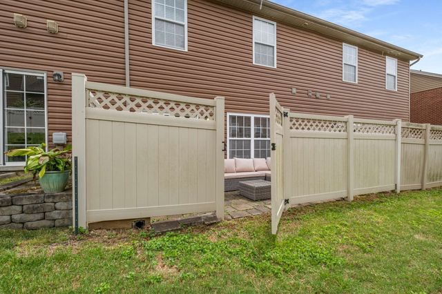 1021 Ashmore Dr, Nashville, TN 37211