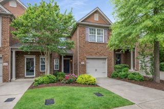 1021 Ashmore Dr, Nashville, TN 37211