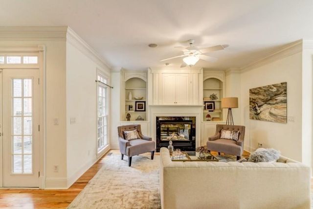 704 Longleaf Drive NE, Atlanta, GA 30342