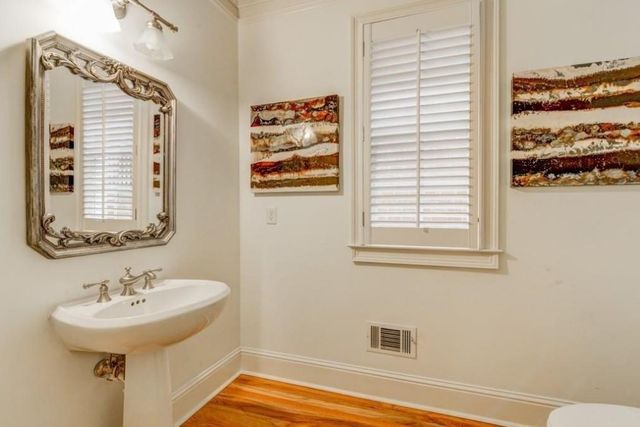 704 Longleaf Drive NE, Atlanta, GA 30342