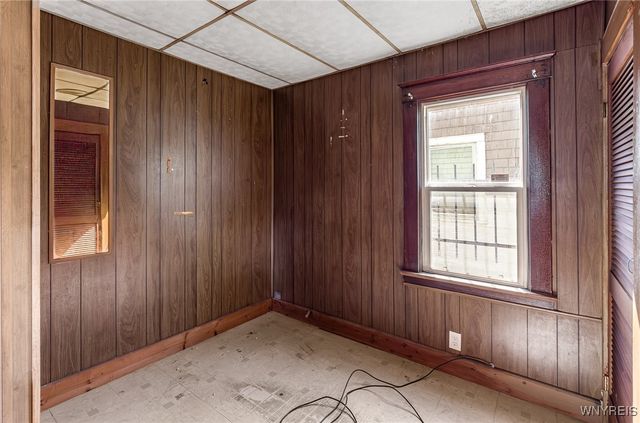 32 Schuele Avenue, Buffalo, NY 14215