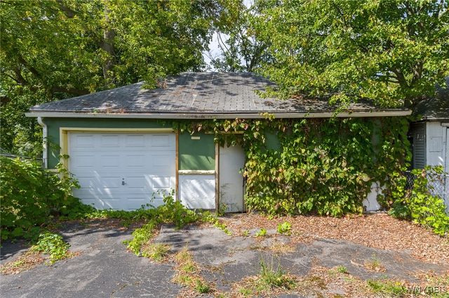 32 Schuele Avenue, Buffalo, NY 14215