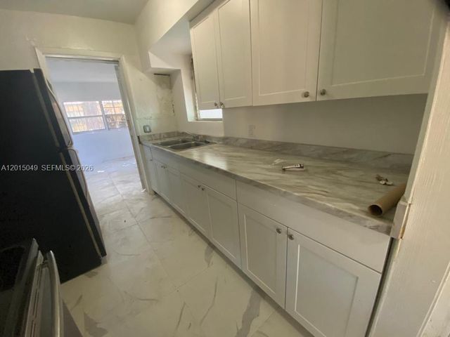 166 NW 68th Ter 166, Miami, FL 33150