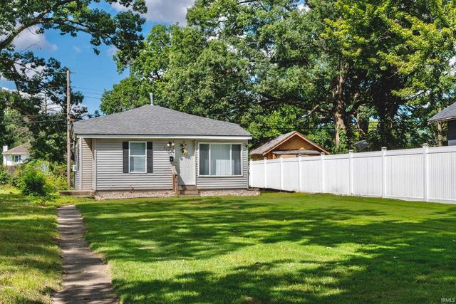 1131 Johnson Street, South Bend, IN 46628