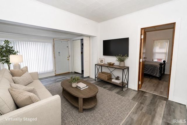 1131 Johnson Street, South Bend, IN 46628