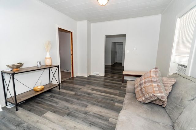 1131 Johnson Street, South Bend, IN 46628