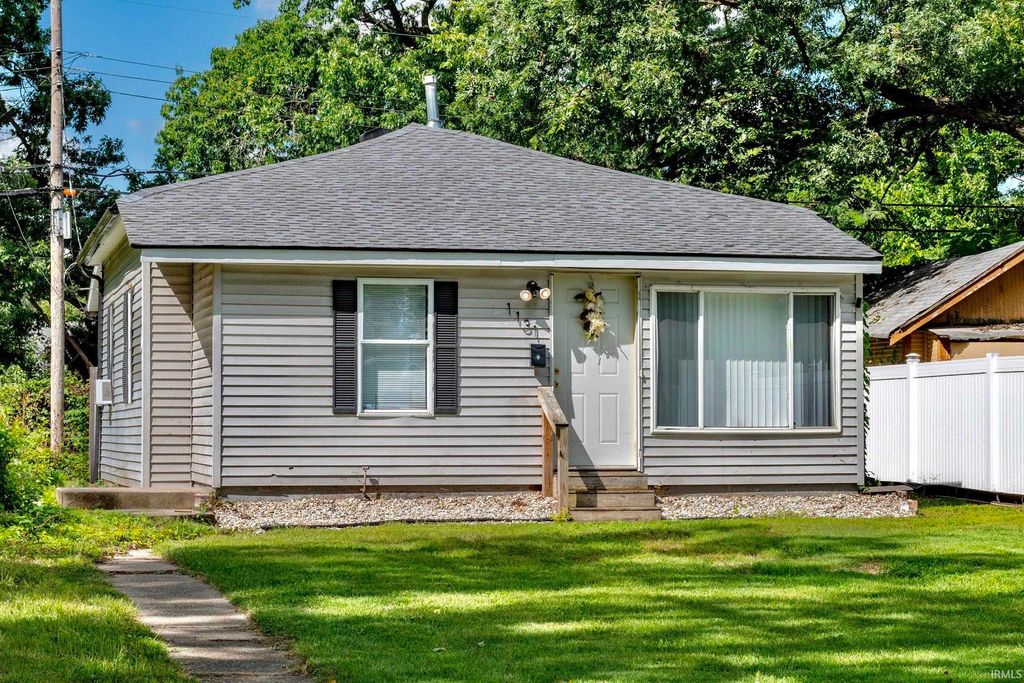 1131 Johnson Street, South Bend, IN 46628