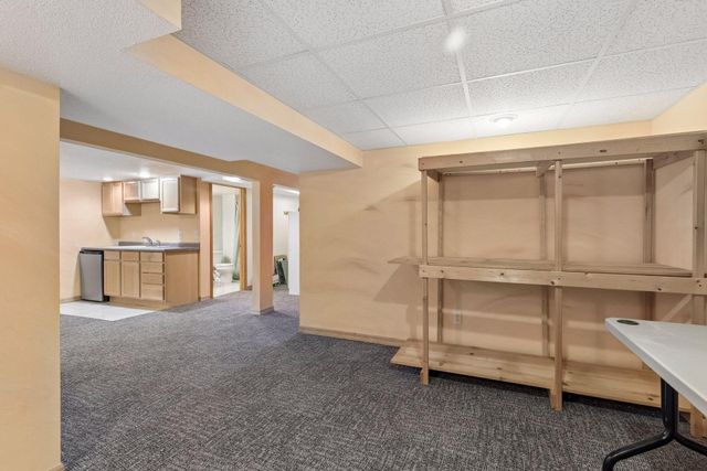 1988 Eldridge Avenue W, Roseville, MN 55113