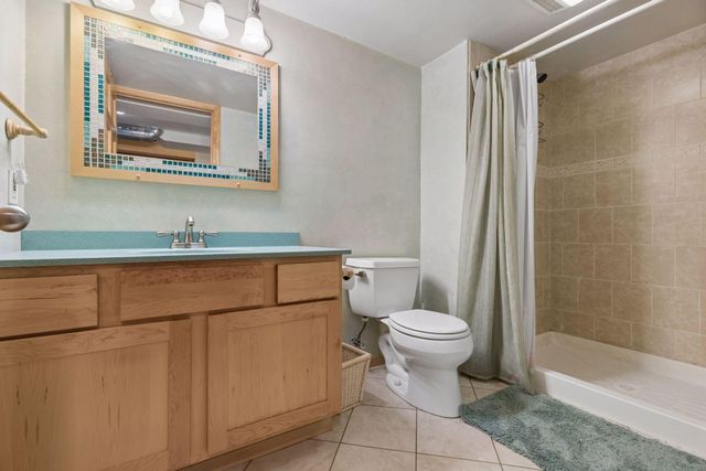 1988 Eldridge Avenue W, Roseville, MN 55113