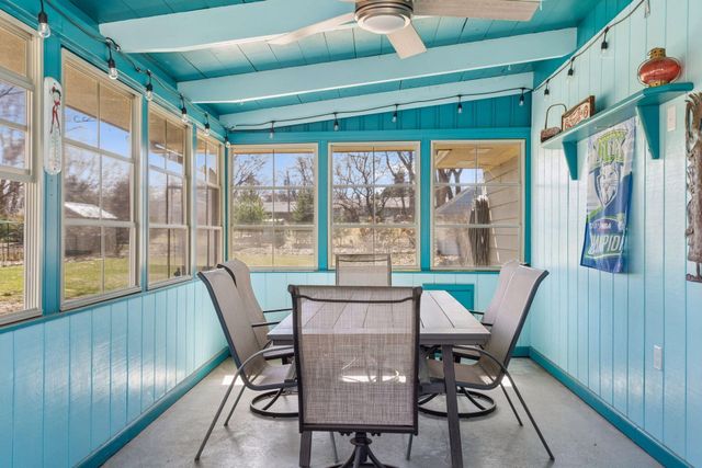 1988 Eldridge Avenue W, Roseville, MN 55113