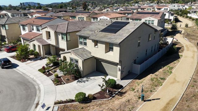 1845 Newton Ct, Escondido, CA 92026