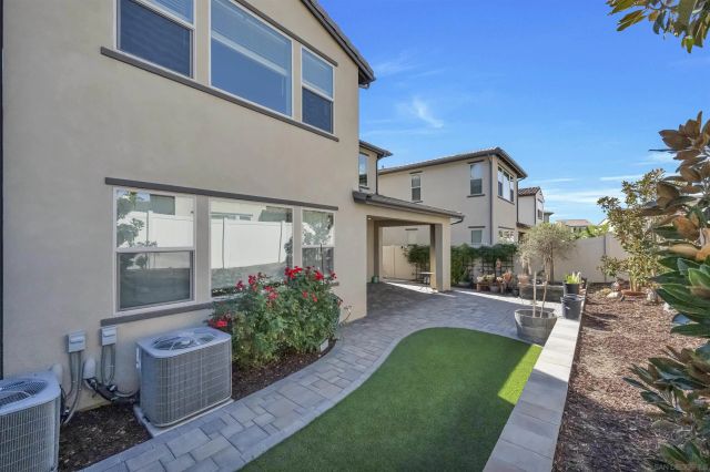 1845 Newton Ct, Escondido, CA 92026