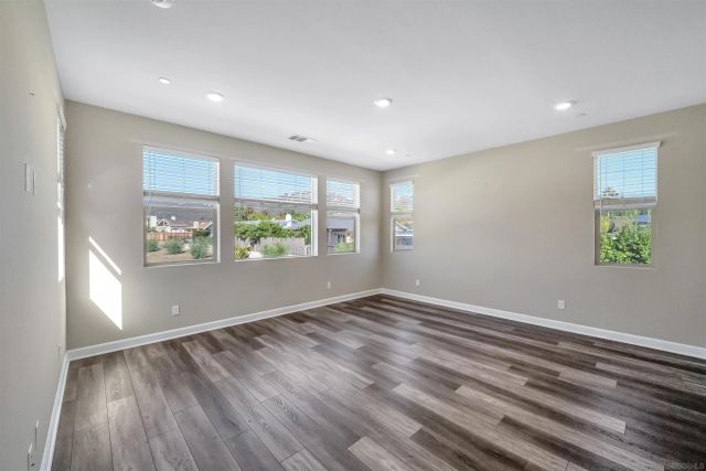 1845 Newton Ct, Escondido, CA 92026