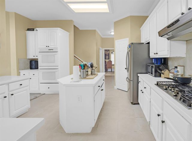 1522 Meadowstar Drive, Sugar Land, TX 77479