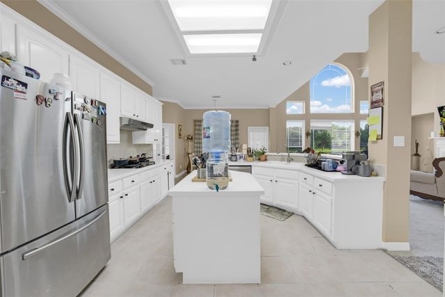 1522 Meadowstar Drive, Sugar Land, TX 77479