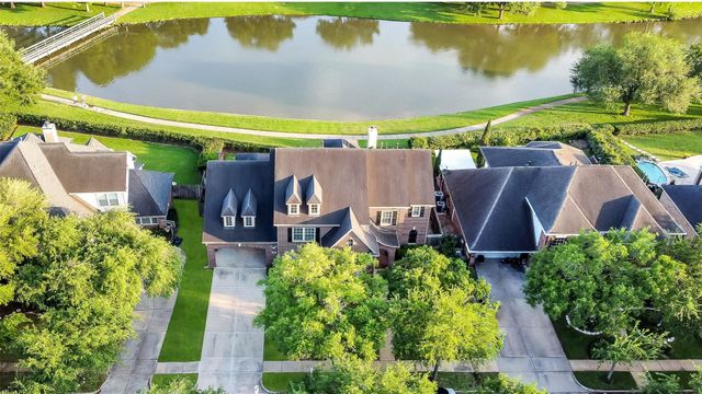 1522 Meadowstar Drive, Sugar Land, TX 77479