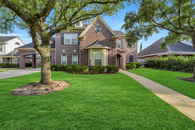 1522 Meadowstar Drive, Sugar Land, TX 77479