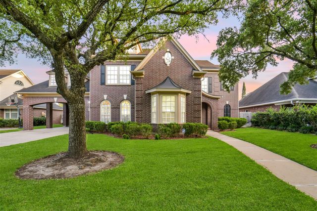 1522 Meadowstar Drive, Sugar Land, TX 77479